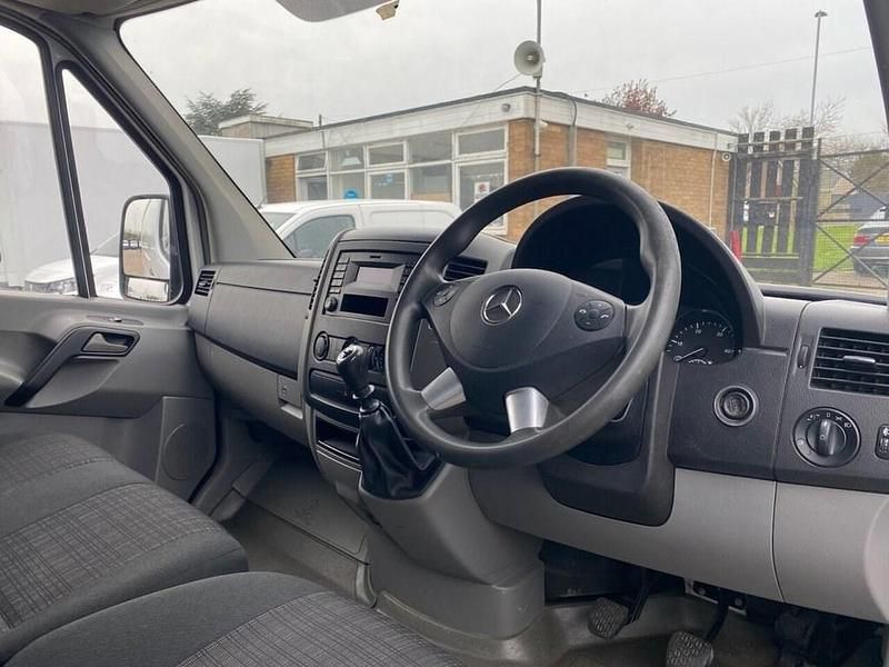 Used Mercedes Sprinter 140 HP (102 kW) 2017 White Van
