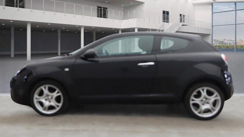 Black Used 2017 Alfa Romeo MiTo Hatchback | £4,595 (Fair price) - Image 1/4