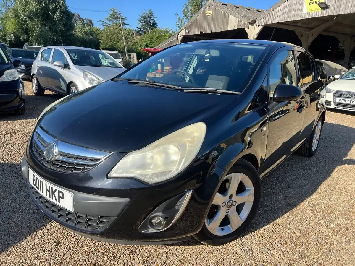Used Vauxhall Corsa 85 HP (62 kW) 2011 Black Hatchback