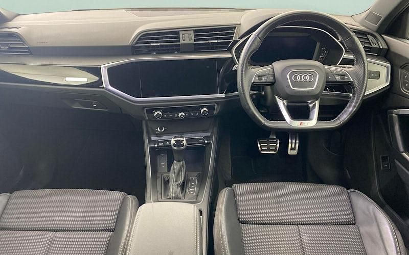 Used Audi Q3 Black Edition 150 HP (110 kW) 2022 White SUV