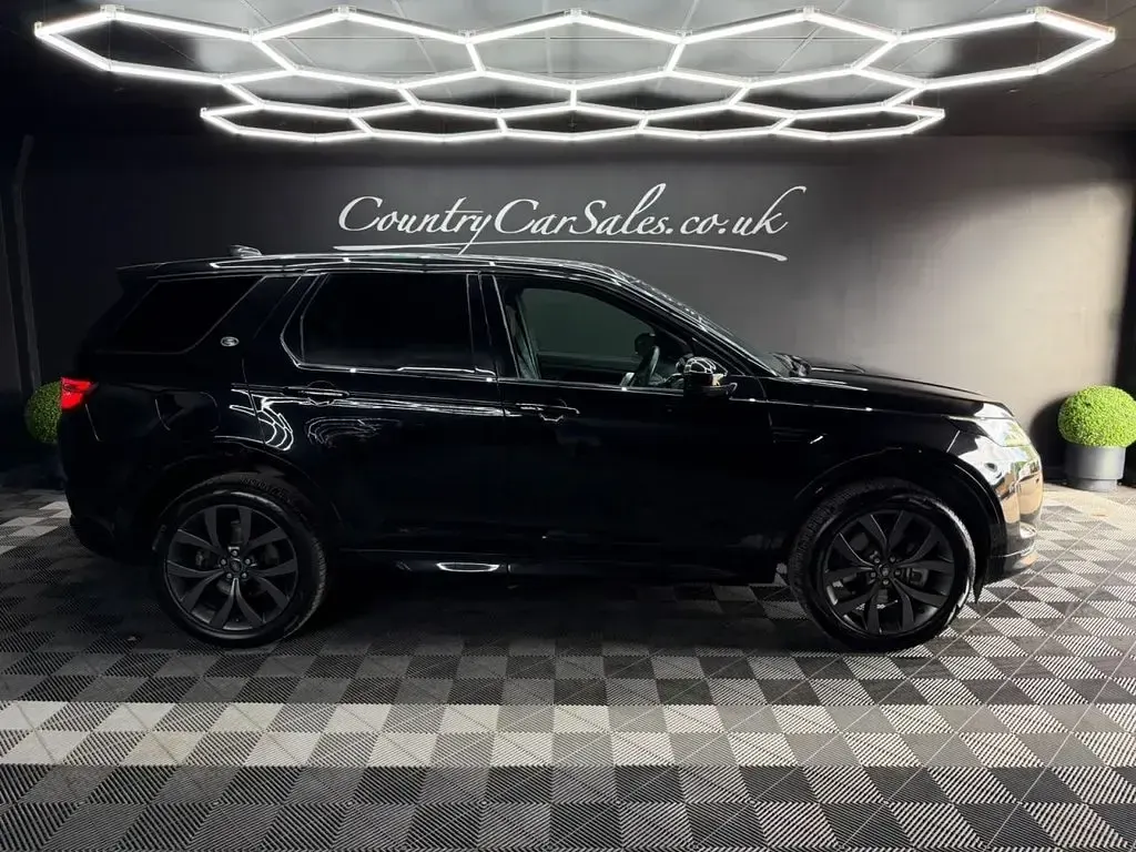Used Land Rover Discovery Sport SE Dynamic 201 HP (147 kW) 2023 Black SUV