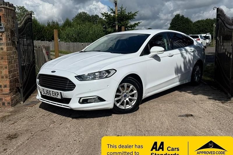 White Used 2016 Ford Mondeo Titanium Hatchback | £5,495 (Fair price) - Image 1/1