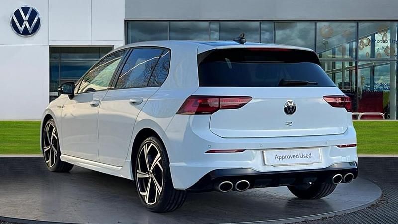 Used VW Golf VIII R 320 HP (235 kW) 2022 Pure white
