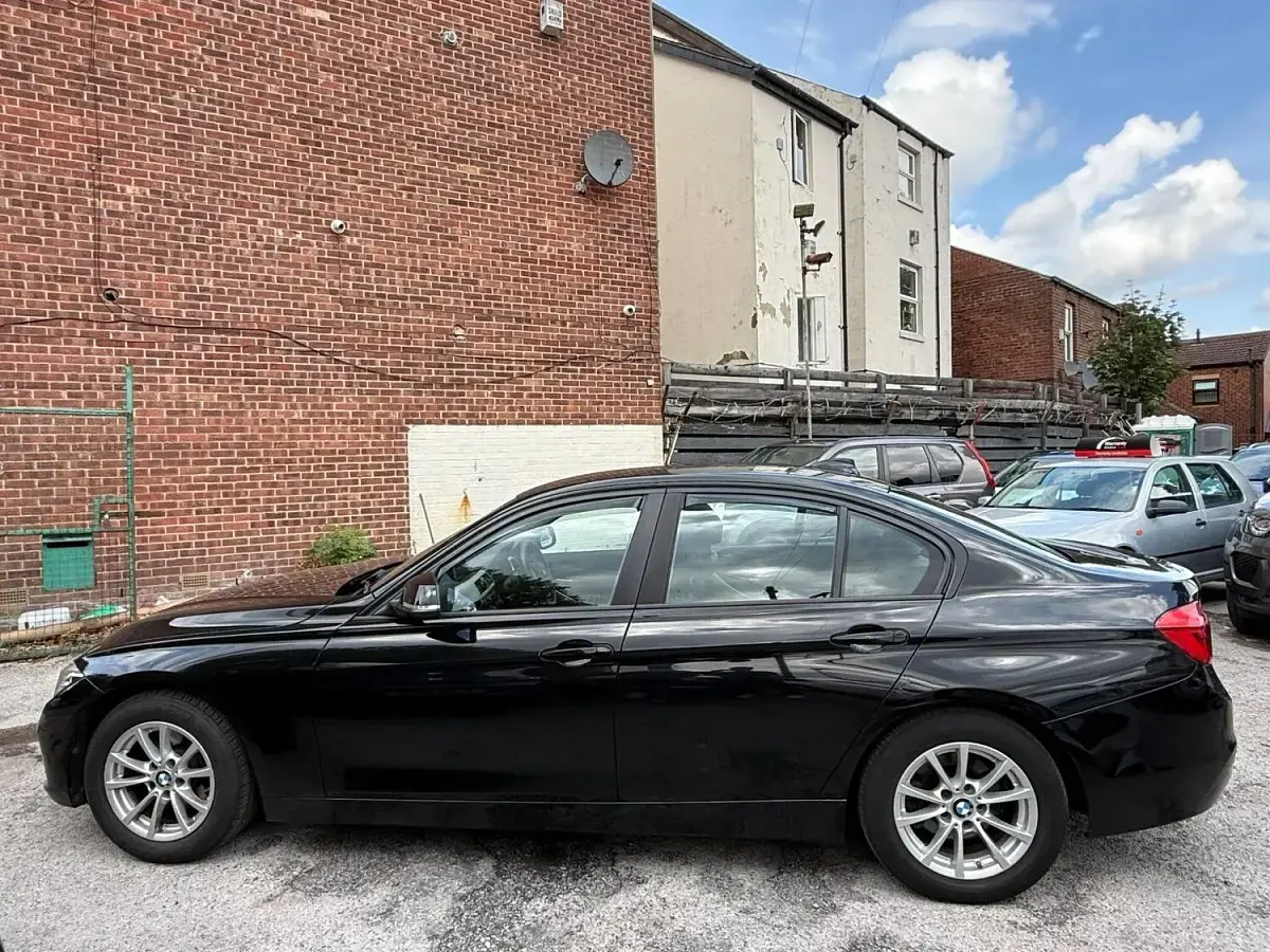 Used BMW 320 Efficient Dynamics 2016 Black Sedan