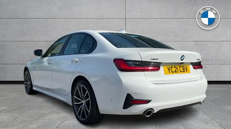 Used BMW 320 Sport Line 192 HP (141 kW) 2021 White Sedan