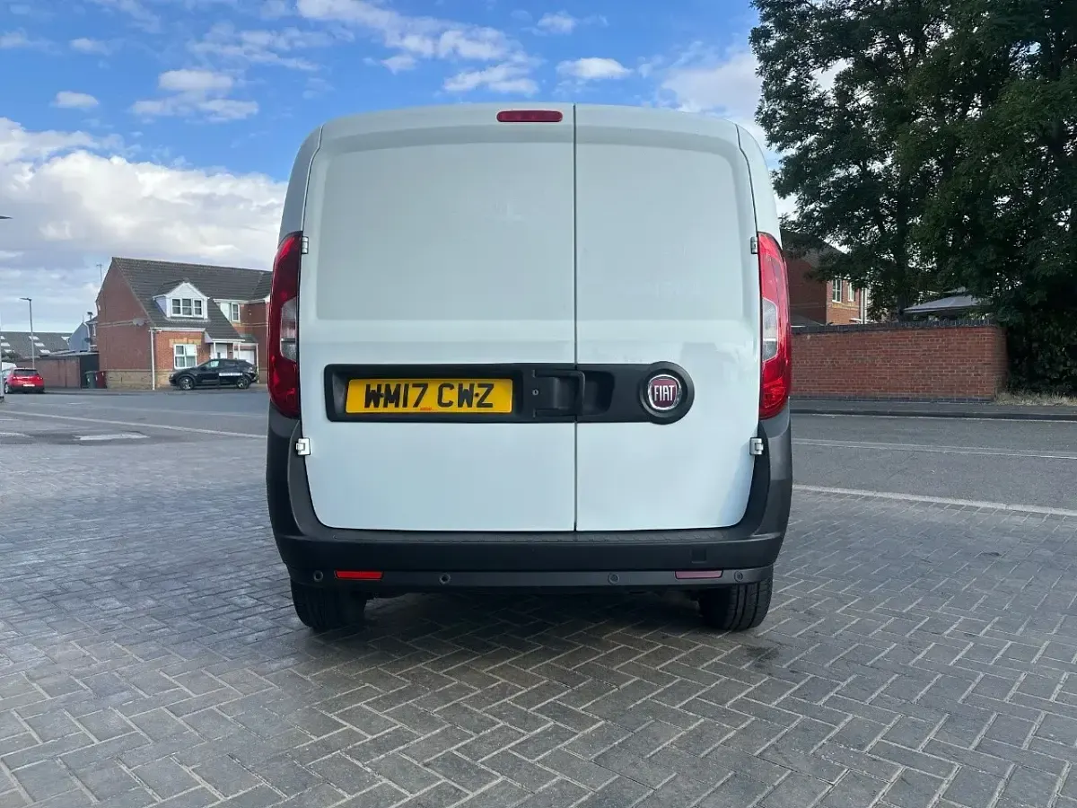 Used Fiat Doblò 2017 White MPV