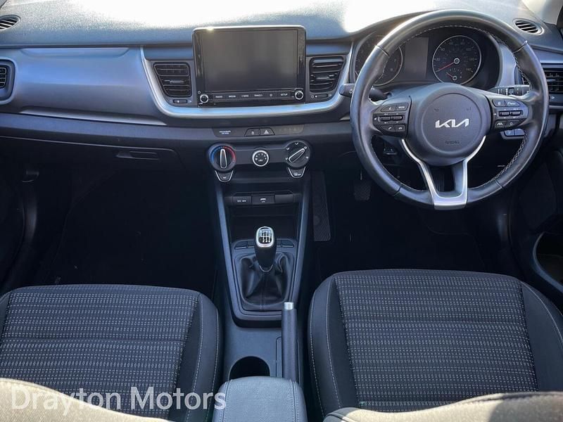 Used Kia Stonic 98 HP (72 kW) 2023 Red SUV