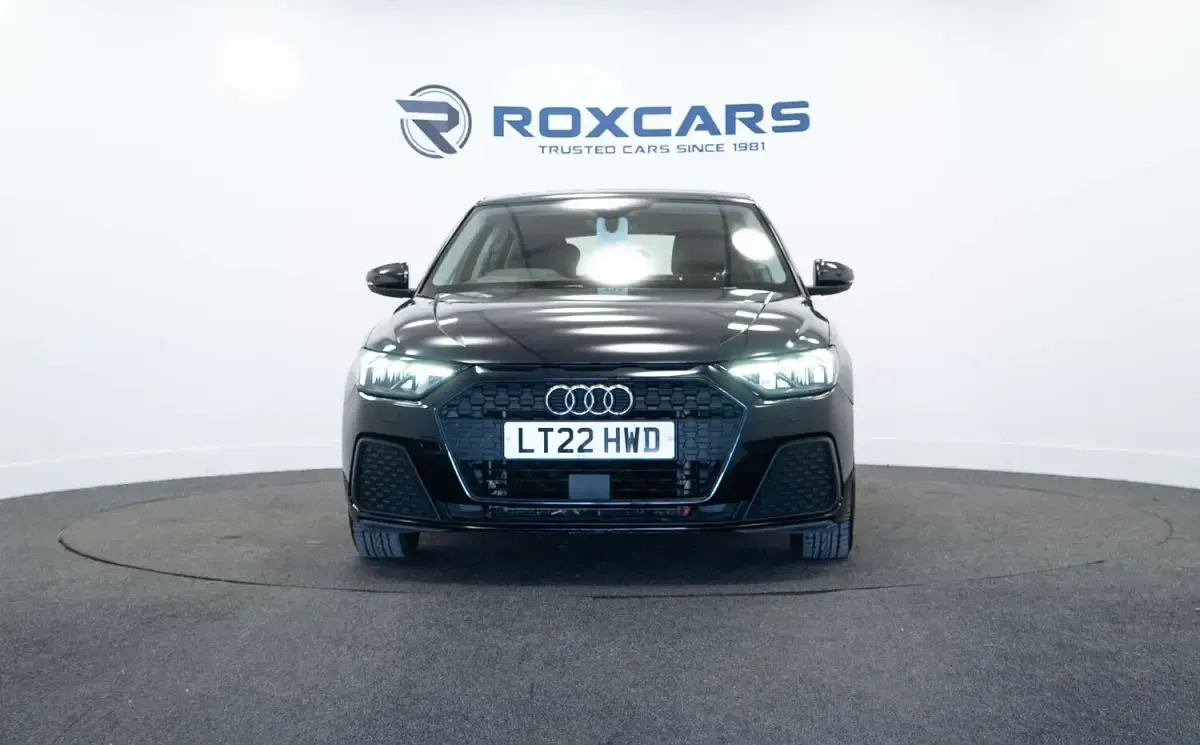 Used Audi A1 Sportback Design 95 HP (69 kW) 2022 Blue Hatchback