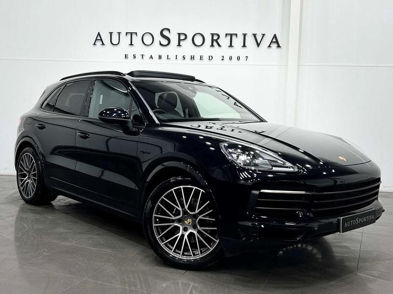 Black Used 2022 Porsche Cayenne Platinum Edition SUV | £56,990 (Good price) - Image 1/3