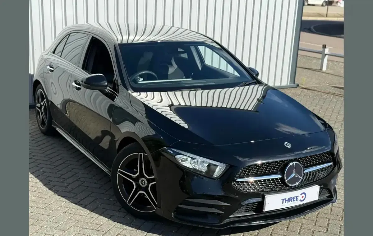 Used Mercedes A180 AMG Line Premium 134 HP (98 kW) 2023 Black Hatchback