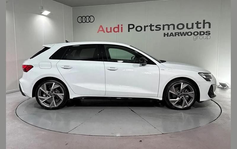 Used Audi A3 Black Edition 150 HP (110 kW) 2025 White Hatchback