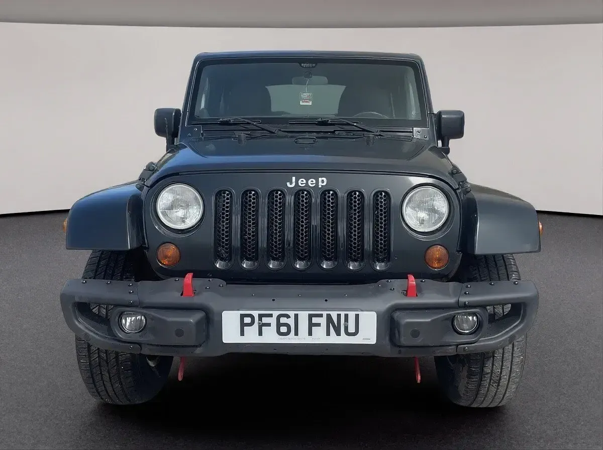 Used Jeep Wrangler Sahara 285 HP (209 kW) 2012 Dark green SUV