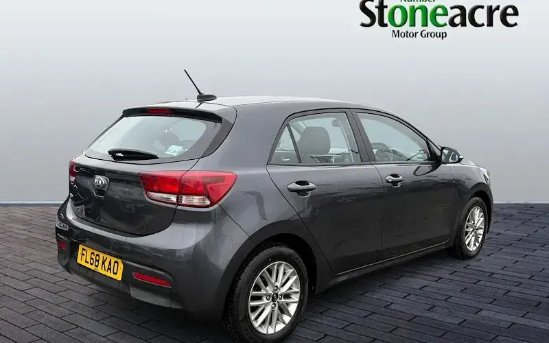 Used Kia Rio 99 HP (72 kW) 2020 Hatchback
