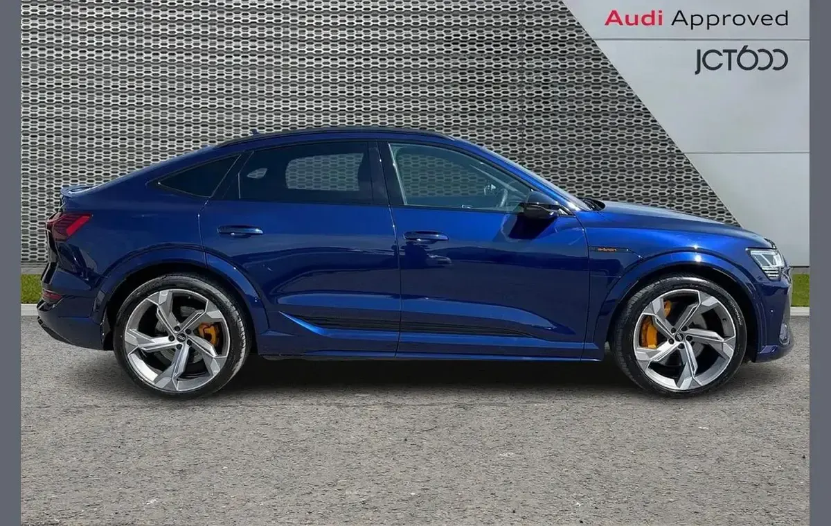Used Audi e-tron Sportback Advanced 369 kW (503 HP) 2022 Blue SUV