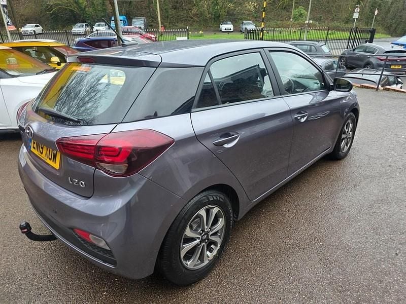 Used Hyundai i20 SE 84 HP (61 kW) 2019 Grey Hatchback