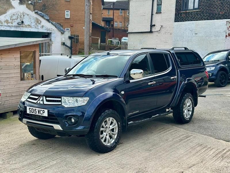 Used Mitsubishi L200 2015 Blue Pickup