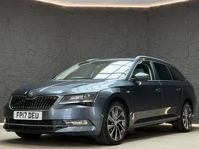 Used Skoda Superb LAURIN & KLEMENT 190 HP (139 kW) 2017 Grey Estate