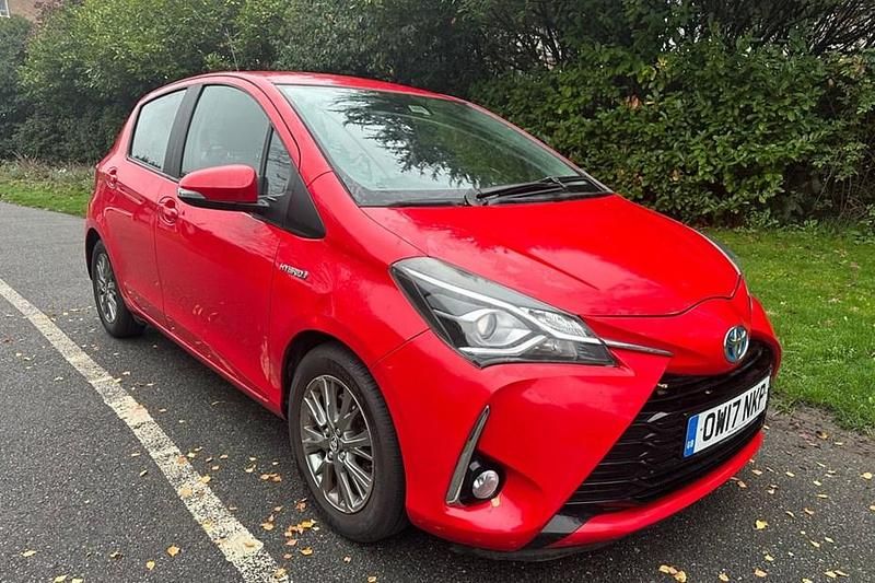 Used 2017 Toyota Yaris Hybrid | £6,999 - Image 1/1