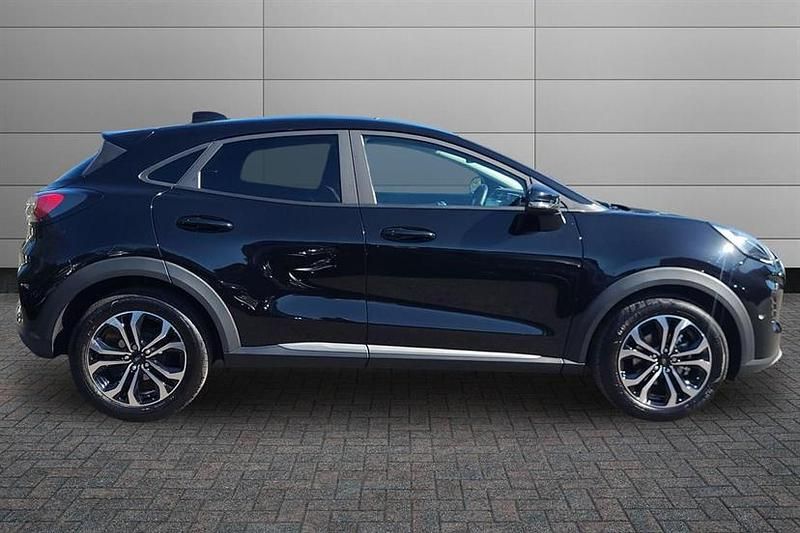 Usado Ford Puma Titanium 125 HP (91 kW) 2025 Preto SUV