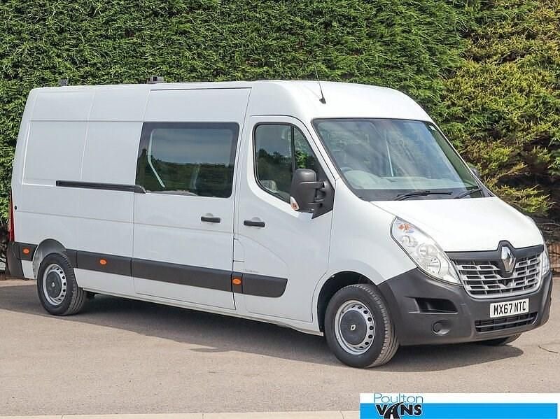 White Used 2018 Renault Master Business Van | £14,650 (A bit pricey) - Image 1/4