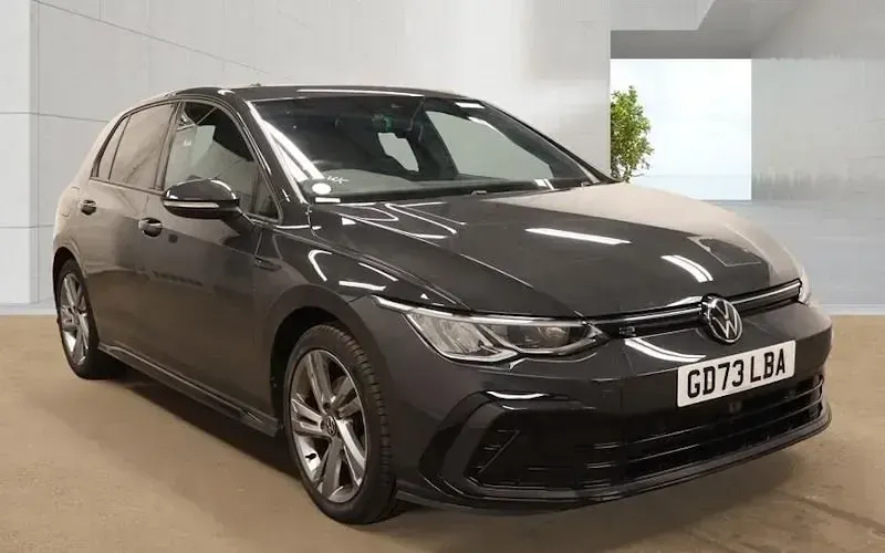 Used VW Golf VIII R-line 131 HP (96 kW) 2024 Hatchback