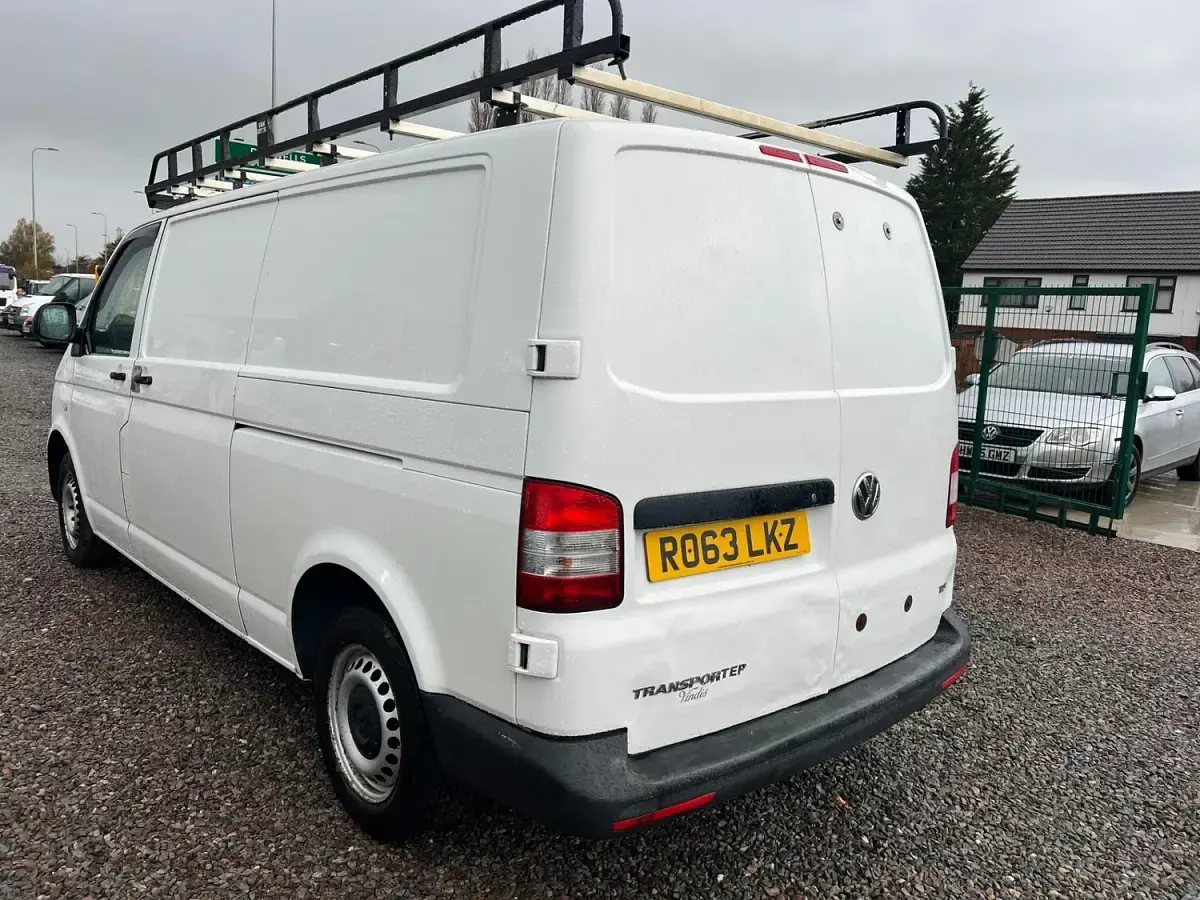 Used VW T5 Startline 102 HP (75 kW) 2013 White Van