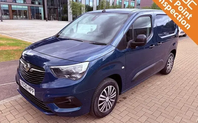 Usado Vauxhall Combo Sportive 101 CV (74 kW) 2020 Monovolumen