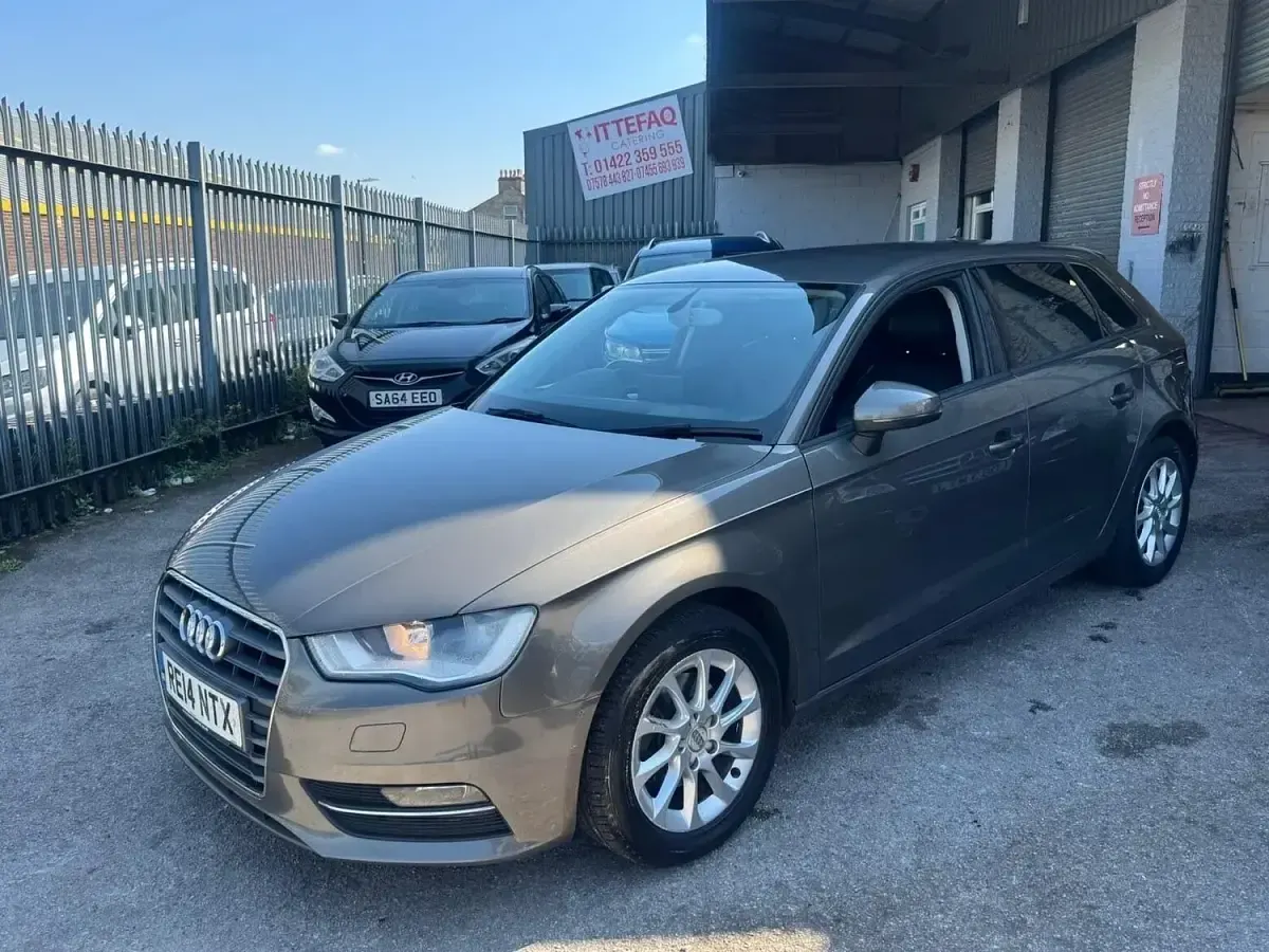 Used Audi A3 110 HP (80 kW) 2014 Grey Hatchback