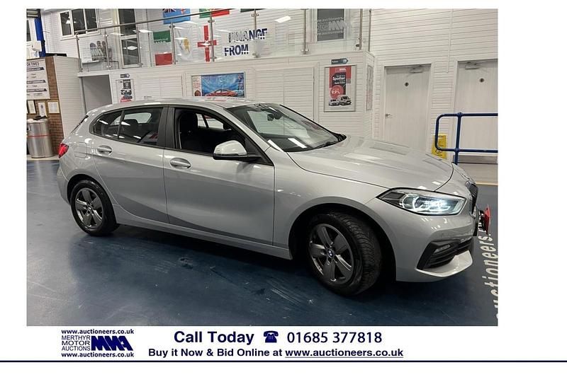 Used BMW 116 115 HP (84 kW) 2021 Silver Hatchback