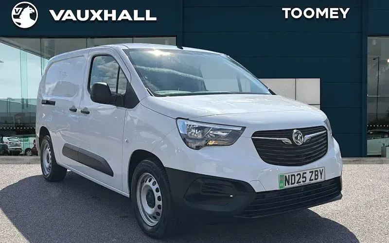 Used Vauxhall Combo 100 kW (136 HP) 2023 MPV