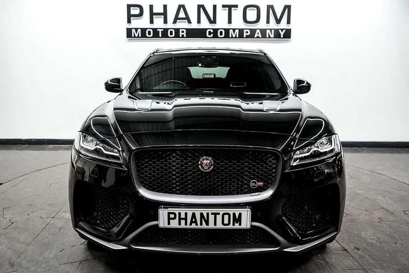 Used Jaguar F-Pace SVR 550 HP (404 kW) 2019 Black SUV