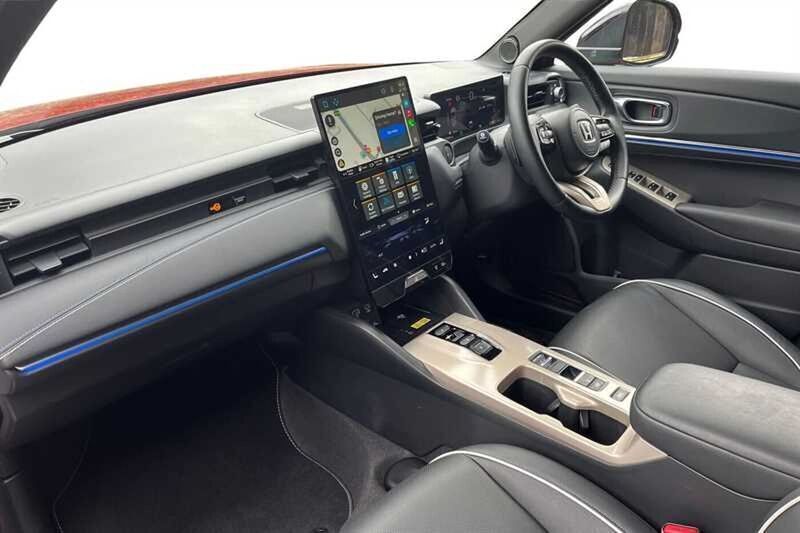 Image 2/4
