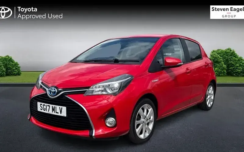 Used Toyota Yaris 101 HP (74 kW) 2016 Hatchback