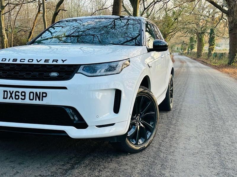 Used Land Rover Discovery Sport SE Dynamic 2019 White SUV