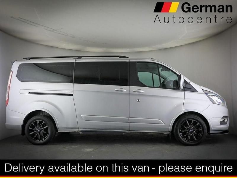 Used Ford Tourneo Titanium 130 HP (95 kW) 2022 Silver MPV