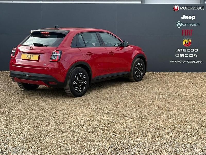 Used Fiat 600 Red 114 kW (156 HP) 2024 Red Hatchback