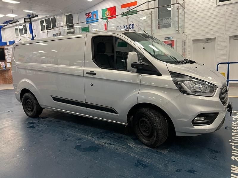 Used Ford Transit Custom Trend 130 HP (95 kW) 2019 Silver Van