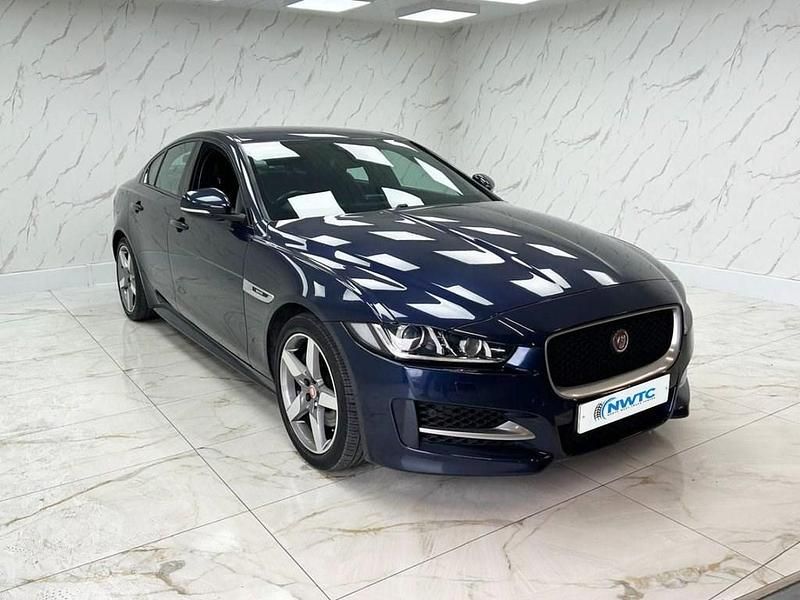 Used Jaguar XE R-Sport 180 HP (132 kW) 2015 Blue Sedan