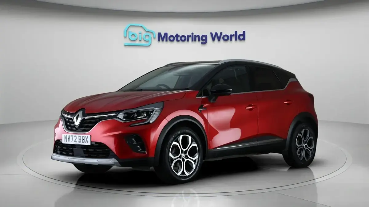 Used Renault Captur Techno 90 HP (66 kW) 2022 Red/black SUV