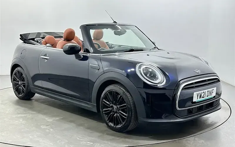 Begagnad Mini Cooper Cabriolet Exclusive 136 HK (100 kW) 2021 Cab