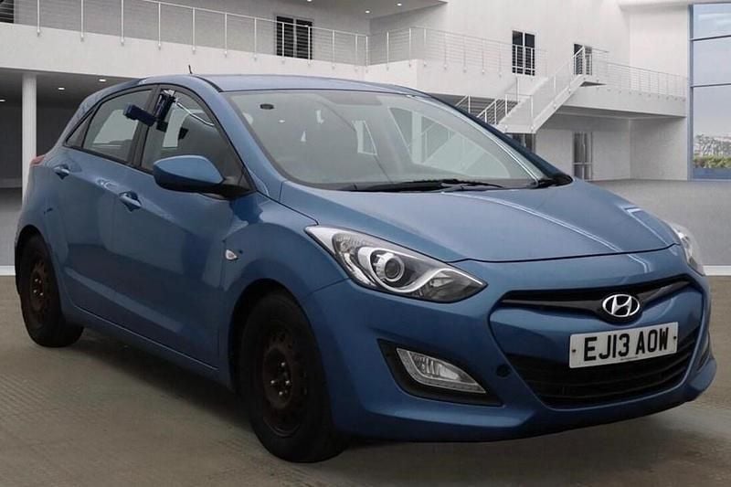 Blue Used 2013 Hyundai i30 Classic Hatchback | £2,490 (Fair price) - Image 1/1