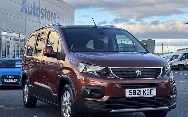 Used Peugeot Rifter Allure 102 HP (75 kW) 2023 MPV