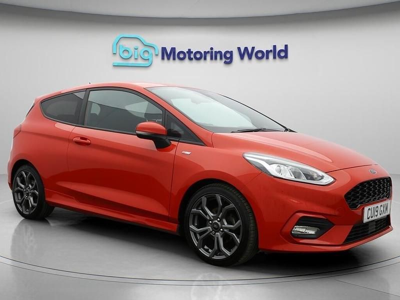 Red Used 2019 Ford Fiesta ST-Line Hatchback | £8,700 (Fair price) - Image 1/4