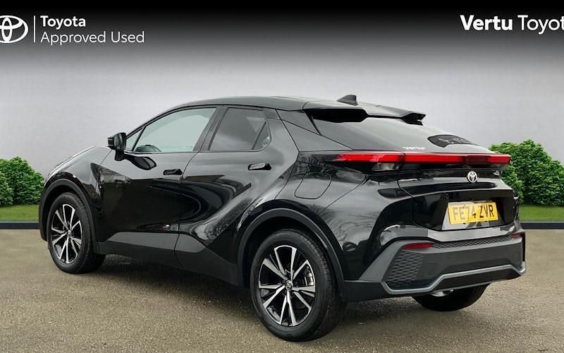 Used Toyota C-HR Design 140 HP (102 kW) 2026 SUV