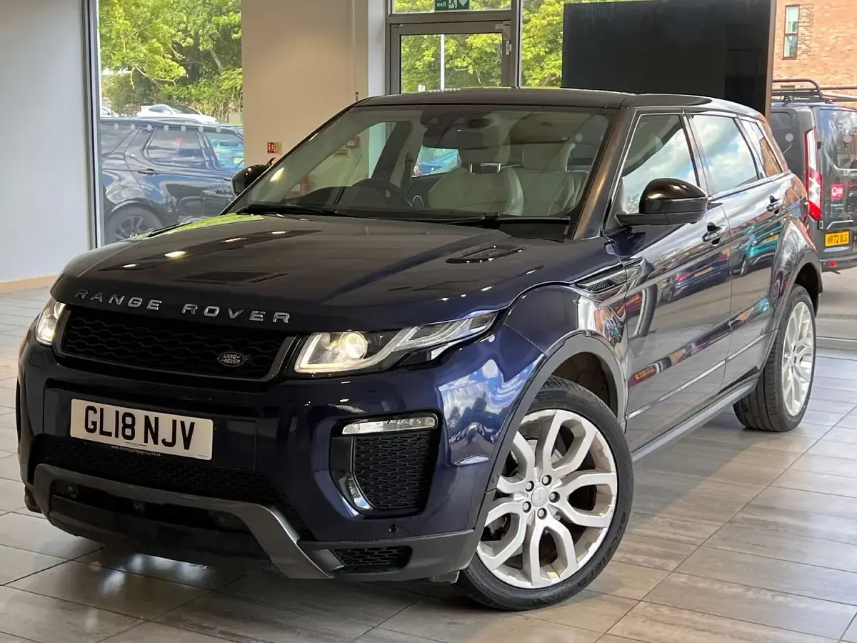 Used Land Rover Range Rover evoque HSE Dynamic 180 HP (132 kW) 2018 Blue Estate