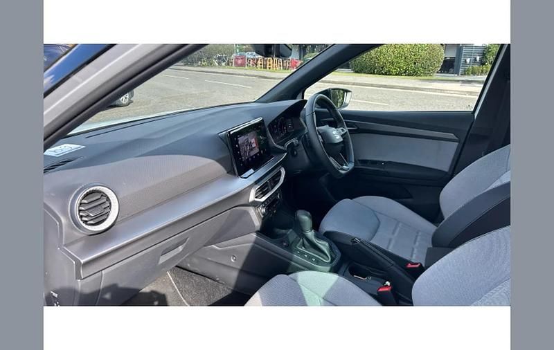 Used Seat Arona FR Sport 115 HP (84 kW) 2025 White SUV