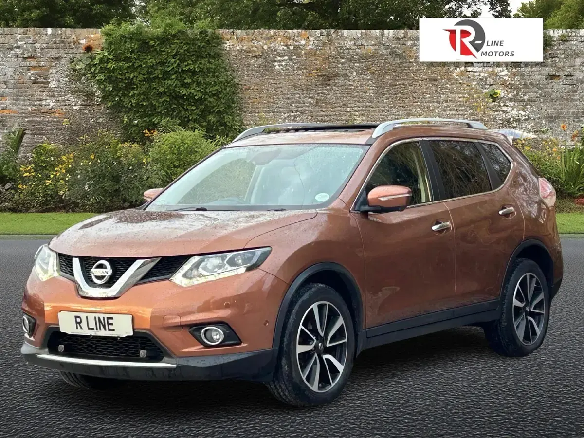 Used Nissan X-Trail Tekna 130 HP (95 kW) 2014 Orange SUV
