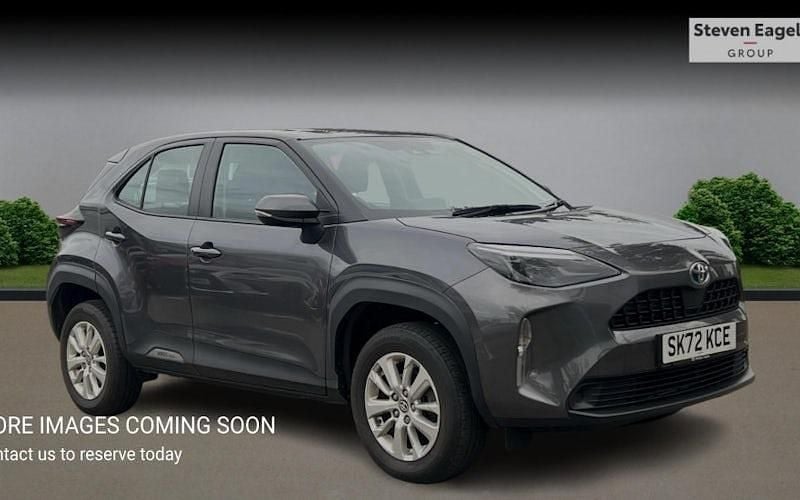 Used 2025 Toyota Yaris Hybrid Estate | £19,340 (Super price) - Image 1/4