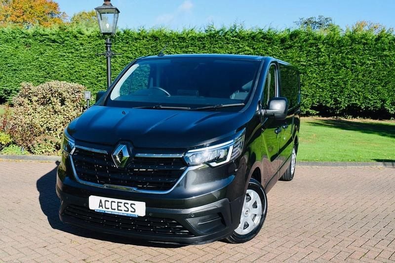 Black Used 2023 Renault Trafic Business Van | £16,995 (Fair price) - Image 1/4