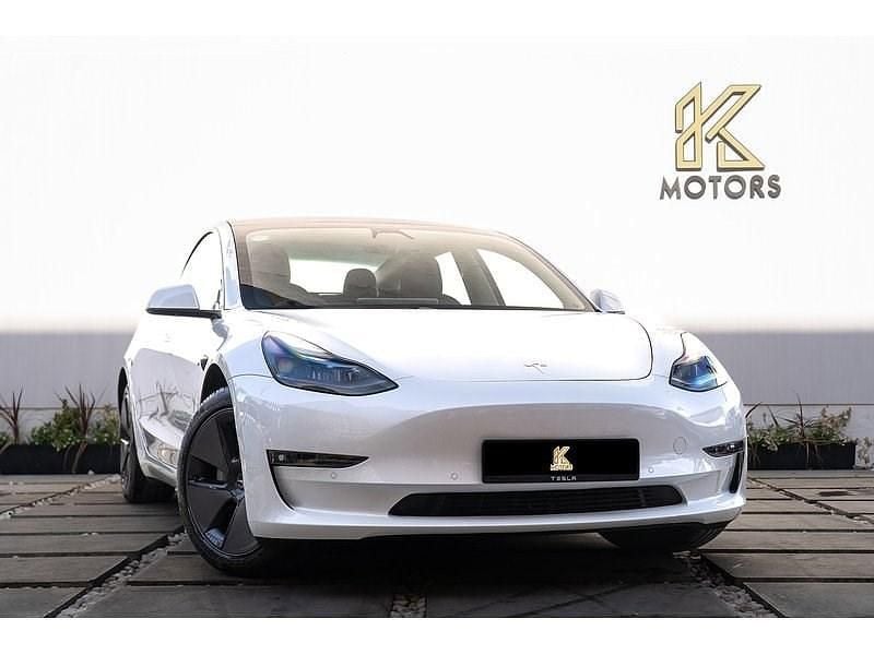 White Used 2021 Tesla Model 3 Standard Range Plus Sedan | £18,440 (Fair price) - Image 1/4